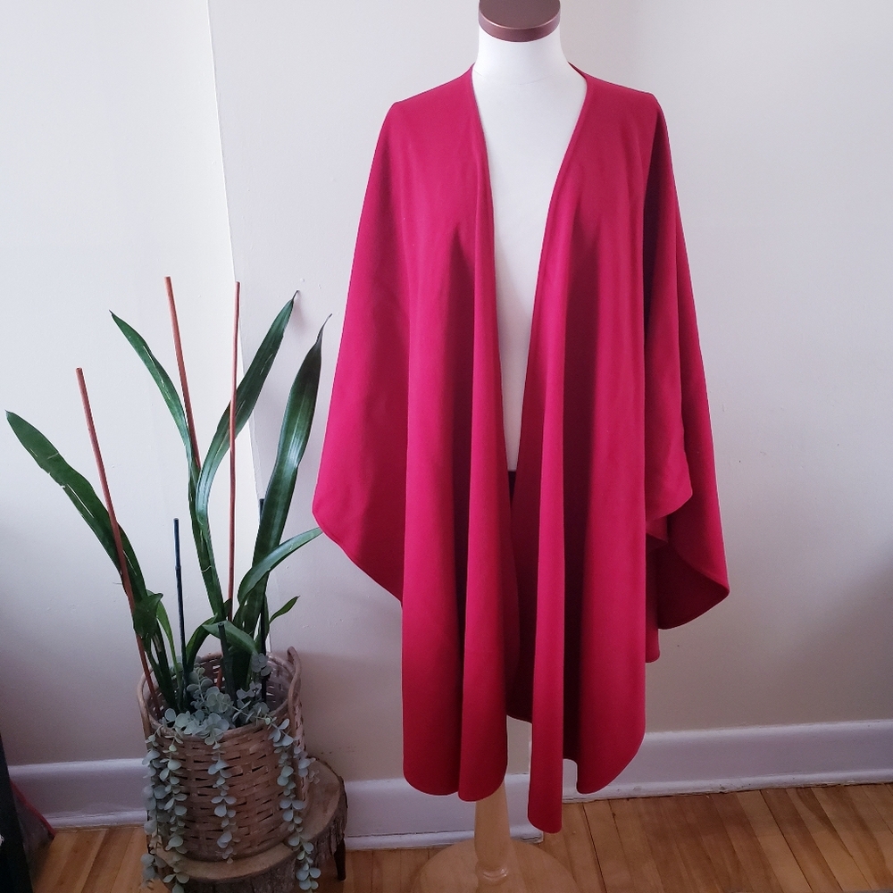 Vintage Holt Renfrew Wool & Cashmere Cape/Poncho - Red O/S ( Made In CANADA)